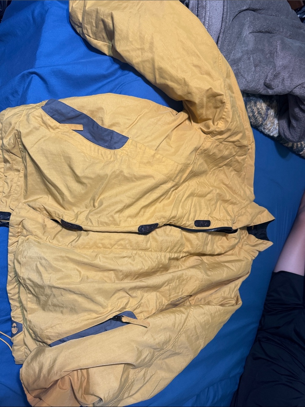 Old Navy Yellow Men's Puffer Jacket with Navy Trim